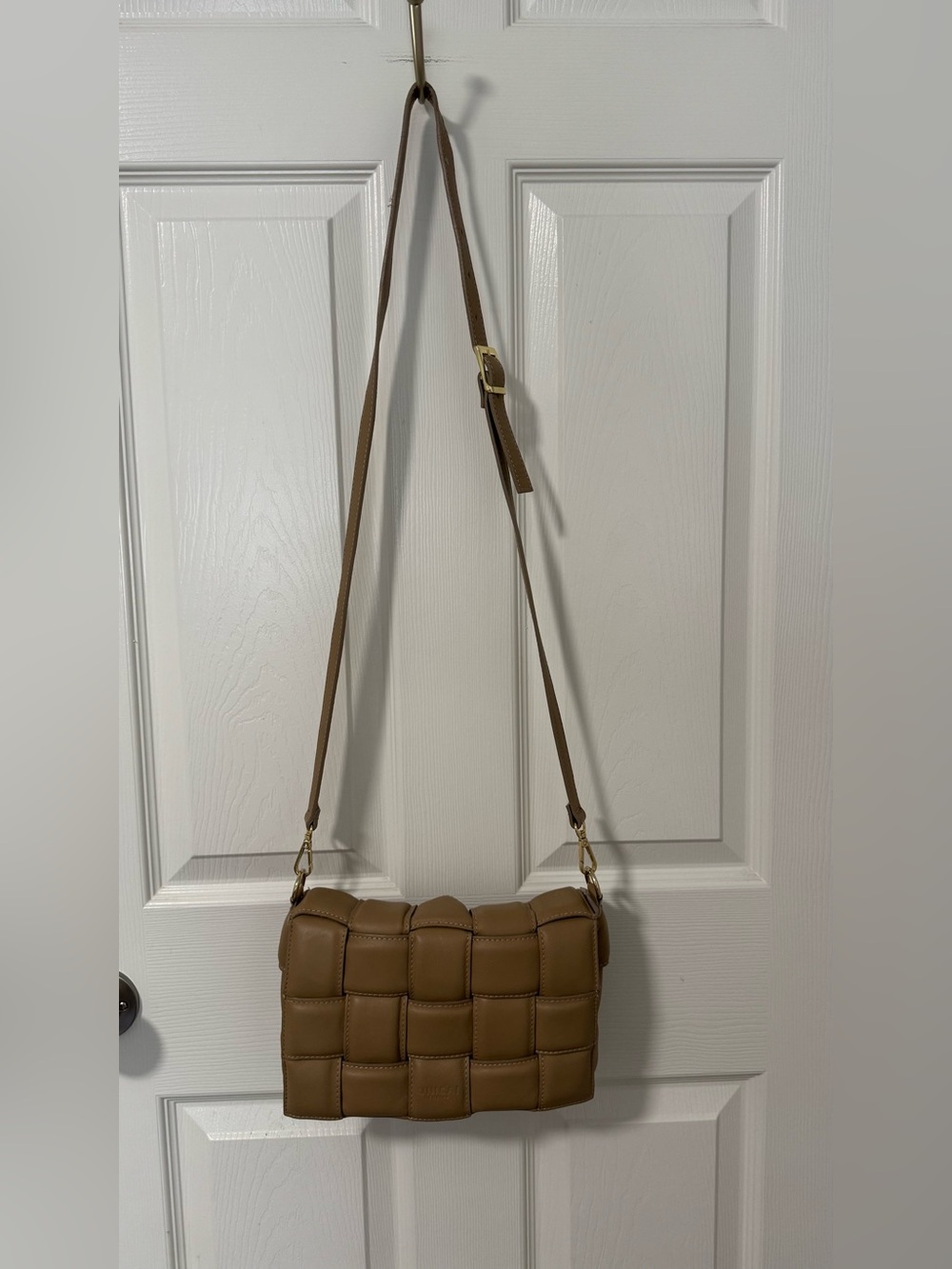 UNICA Firenze Woven Leather Quilted Padded Crossbody Flip Bag
